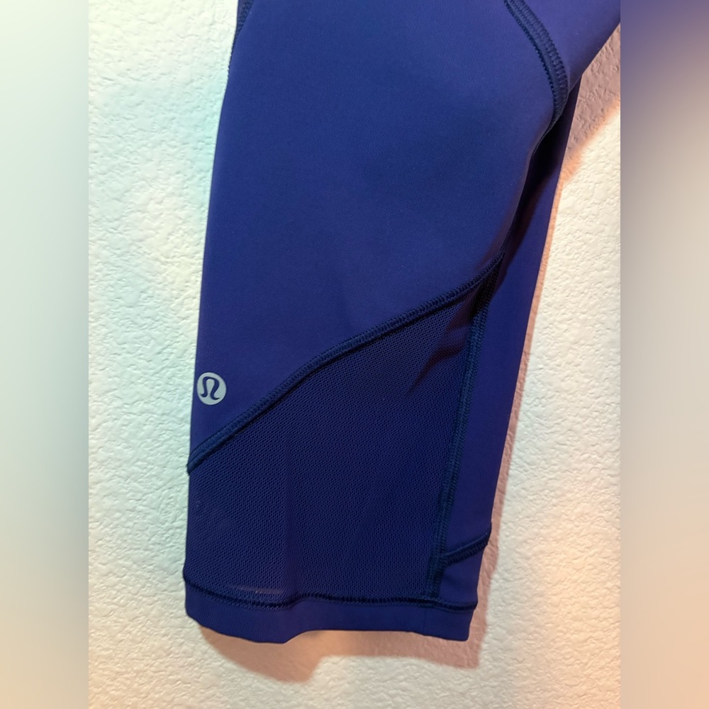 Lululemon Fast As Light Crop - Picture 6 of 7